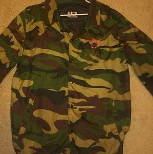 (Hoodless) Long Sleeve Bulls Windbreaker